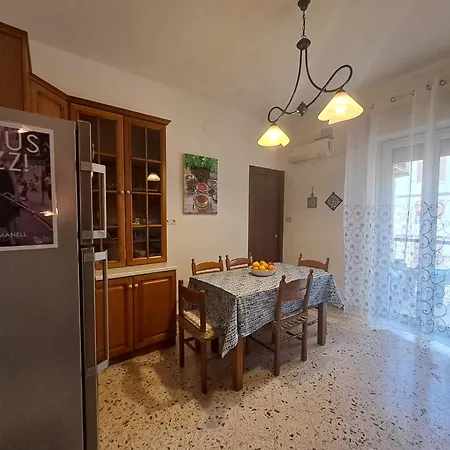 Nomad68 Family Holidays By Casa In Mente * Cefalu